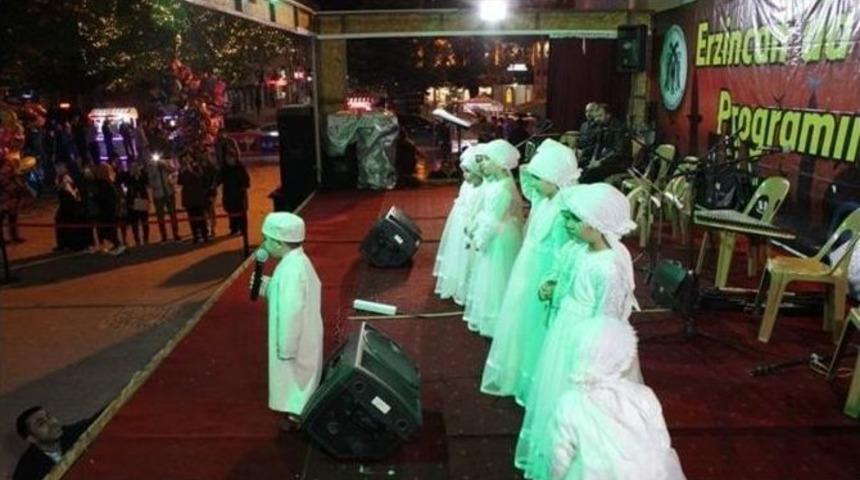 Minik Öğrenciler Ramazan Akşamlarına Renk Kattı