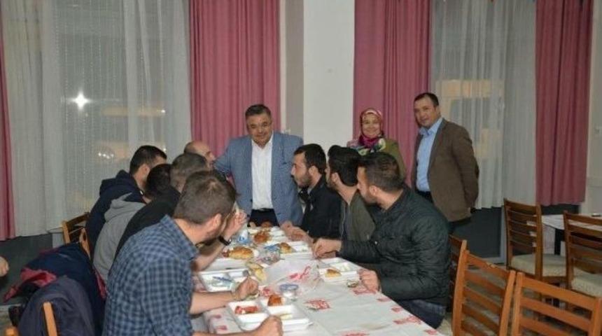 Başkan Yağcı Sahuru Vatandaşlarla Yaptı