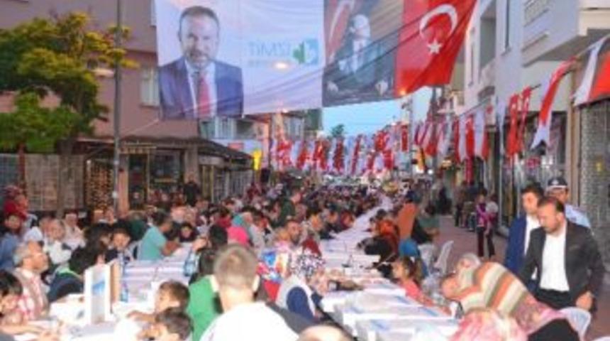 Kuru&ccedil;eşme&rsquo;de Toplu İftar Yemeği Ger&ccedil;ekleştirildi