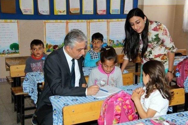 Hakkari Valisi Toprak, Yüksekova’da İncelemelerde Bulundu