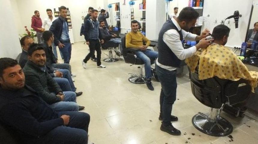 A&ccedil;ılışa &Ouml;zel &Uuml;cretsiz Sa&ccedil; Kesimi