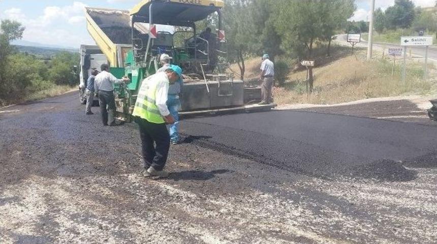 G&ouml;rdes- Salihli Yolunda Asfalt &Ccedil;alışmaları Başladı