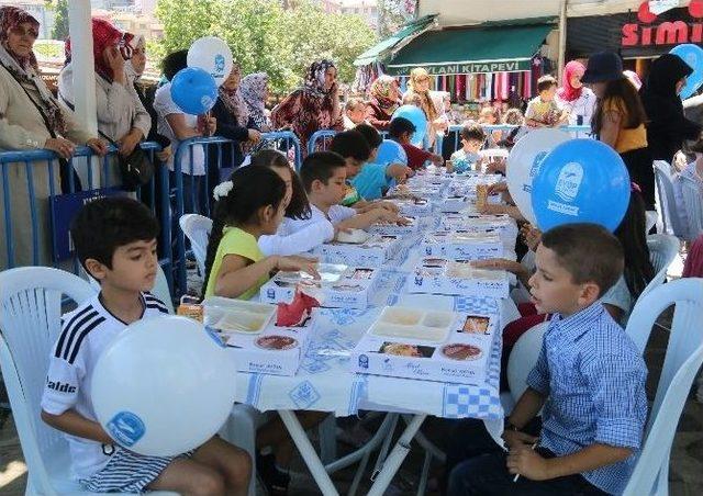 Minikler Tekne Orucunu Eyüp’te Açtı