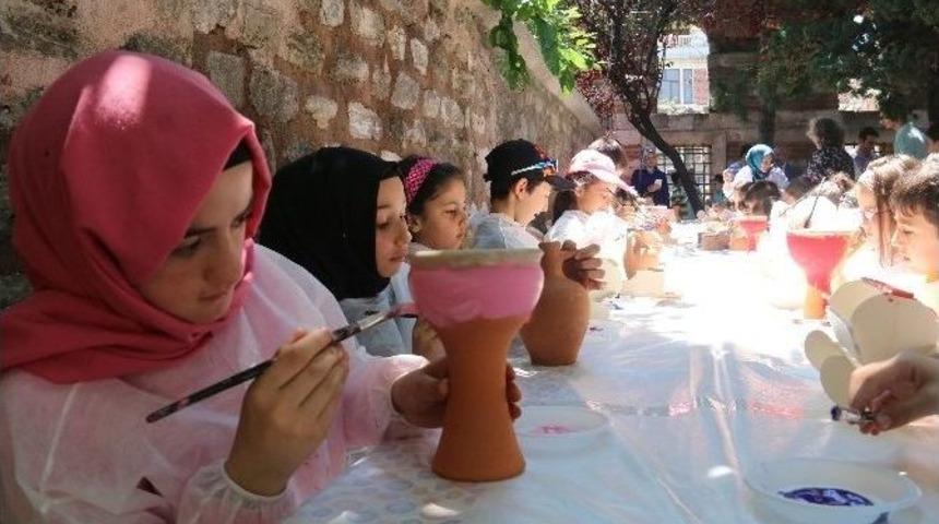 Tarihi Ey&uuml;p Oyuncakları, &Ccedil;in Malı Oyuncaklara Karşı Yaşatılıyor