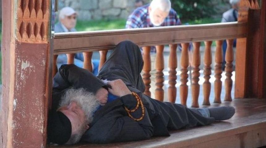 Ramazan&rsquo;da G&ouml;lgede Şekerleme