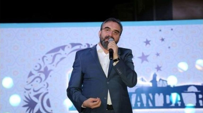 Yazar Senai Demirci Adıyamanlılarla Buluştu