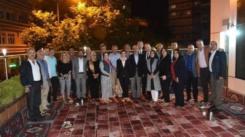 Ak Parti İl&rsquo;de Birlik G&ouml;sterisi