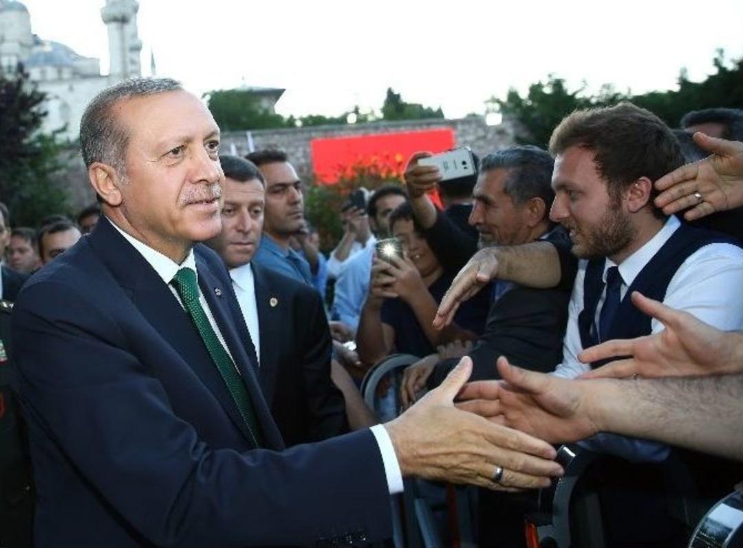 Cumhurbaşkanı Erdoğan 36. Geleneksel Birlik Vakfı İftarı&rsquo;na Katıldı