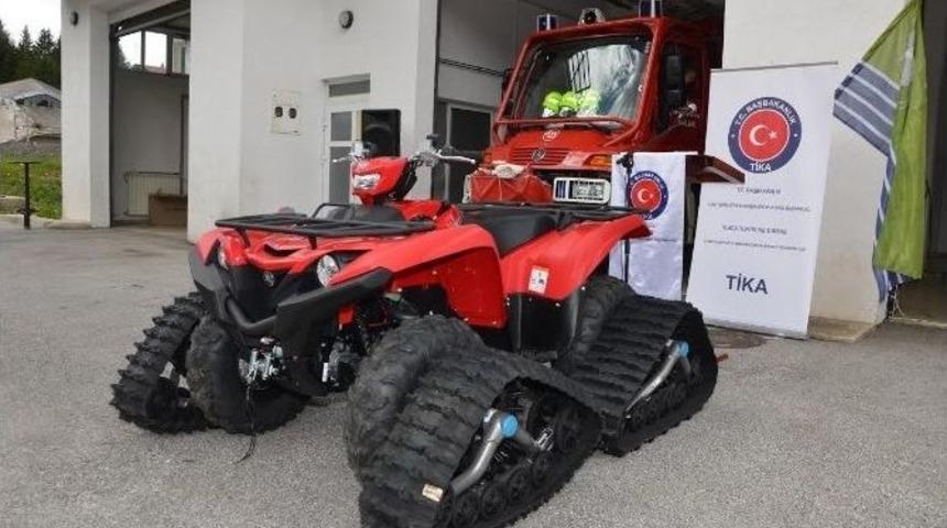 Tika&rsquo;dan Karadağ Zablyak Belediyesi İtfaiye Teşkilatına Ekipman Desteği