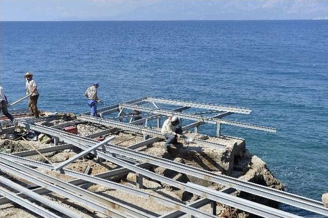 Muratpaşa Belediyesi’nde Halk Plajı Çalışmaları Hızlandı