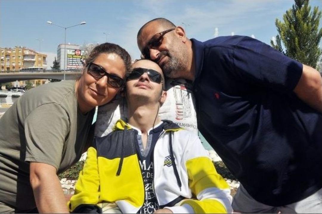 6 Yıl &Ouml;nce Ge&ccedil;irdiği Boğulma Tehlikesi Yatağa Bağımlı Yaptı