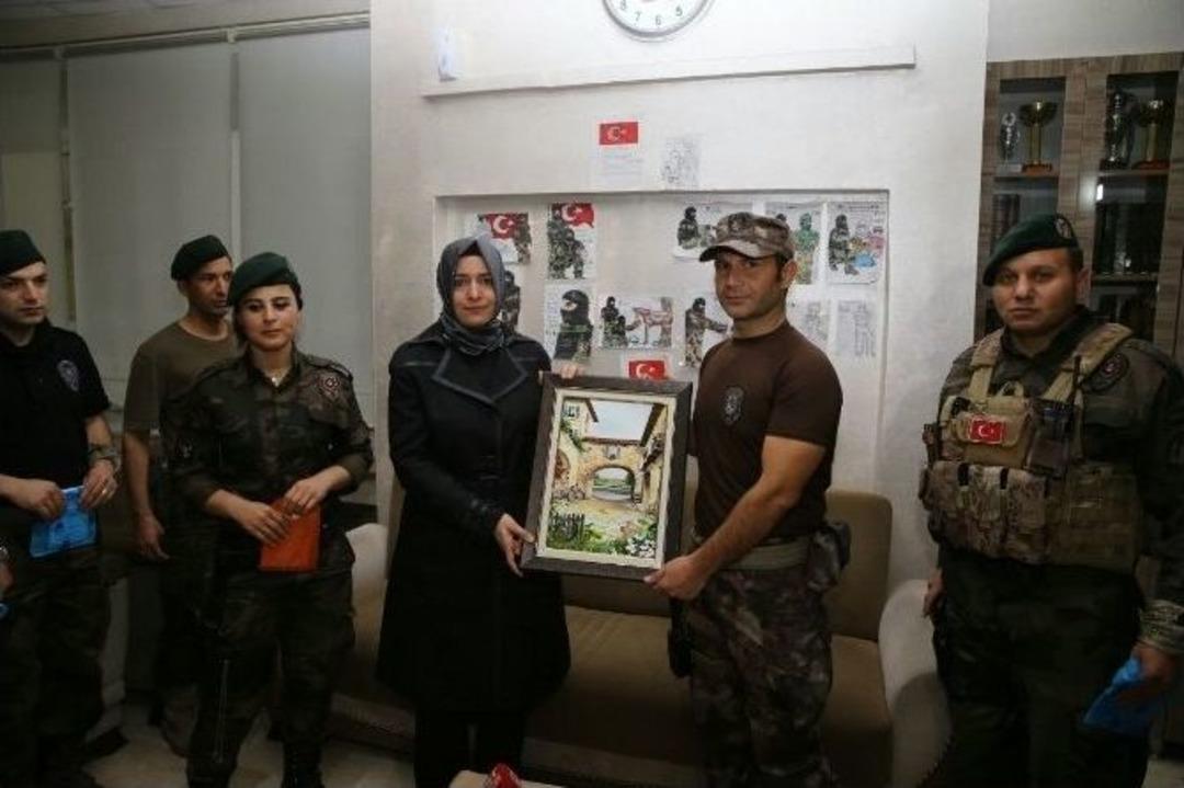 Ter&ouml;rle M&uuml;cadele Eden G&uuml;venlik G&uuml;&ccedil;lerine Sevgi Evlerinden Mektup