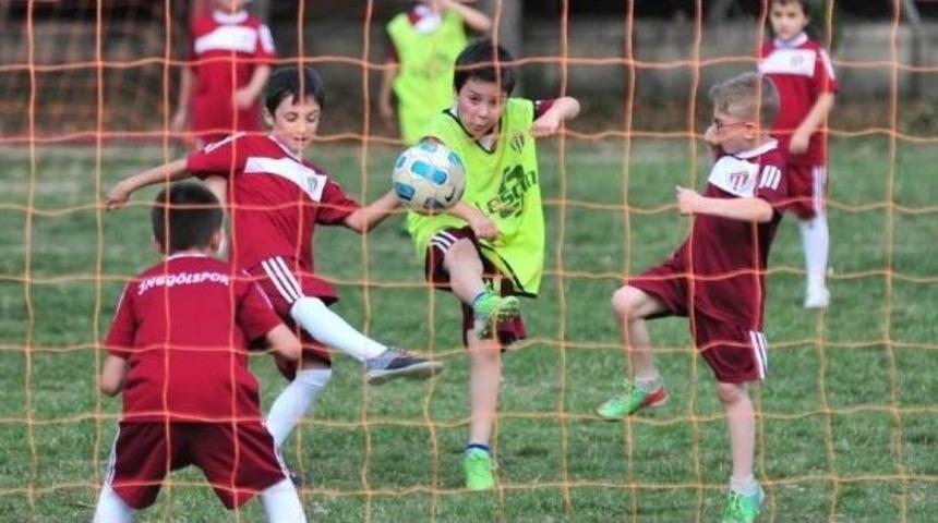 İneg&ouml;lspor Yaz Spor Okulu Başlıyor