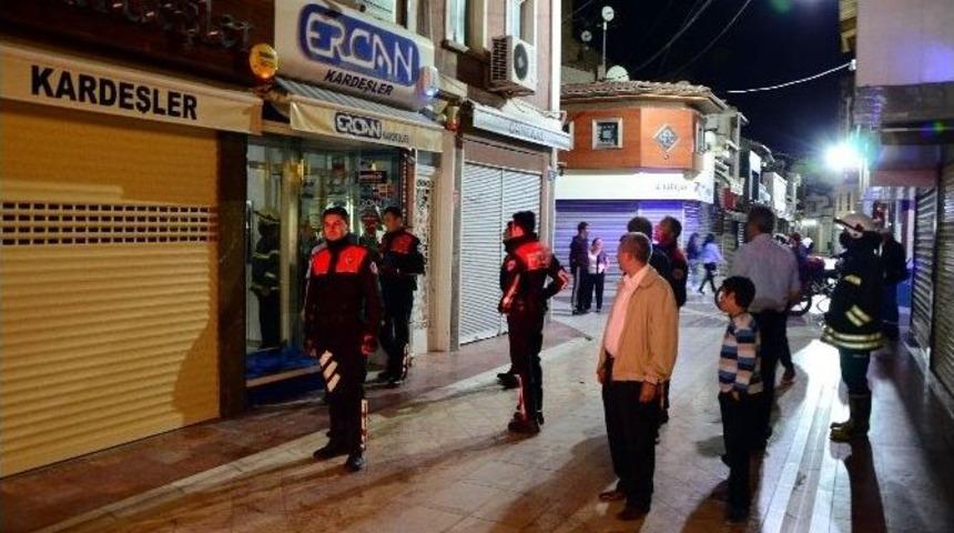 Yangın Alarmı Ekipleri Teyakkuza Ge&ccedil;irdi