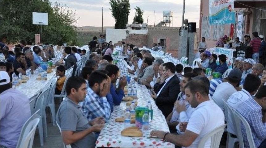 Bozova&rsquo;da İftar Programı Kıl&ccedil;ıkak&ouml;ren K&ouml;y&uuml; İle Devam Etti