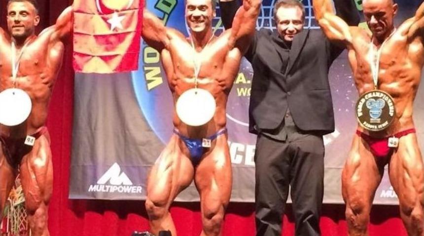 &Ccedil;emişgezekli Sporcu D&uuml;nya Şampiyonu Oldu