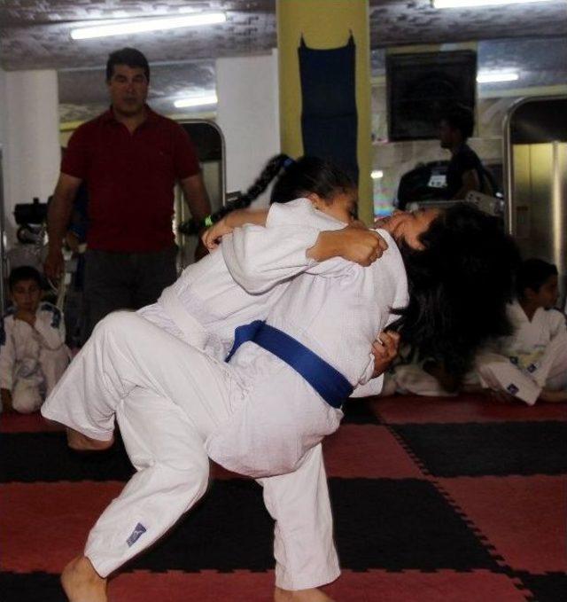 Jiu Jitsu Turnuvası İlk Kez Gaziantep’te Düzenlendi