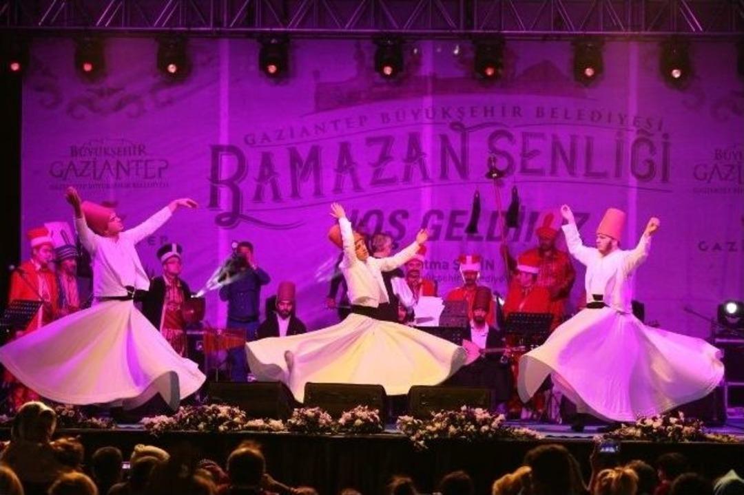 Tasavvuf M&uuml;ziği Sanat&ccedil;ısı Kemiksiz Gazianteplilerle Buluştu