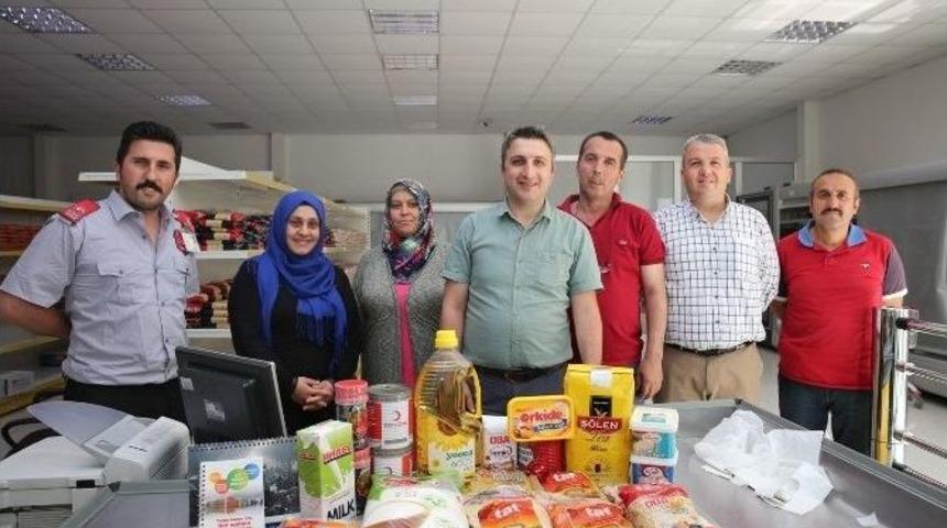 Toplumsal Yardımlaşma Marketinden İhtiya&ccedil; Sahiplerine Destek