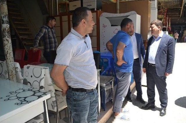 Ak Parti İl Başkanı Sur Esnafını Ziyaret Etti