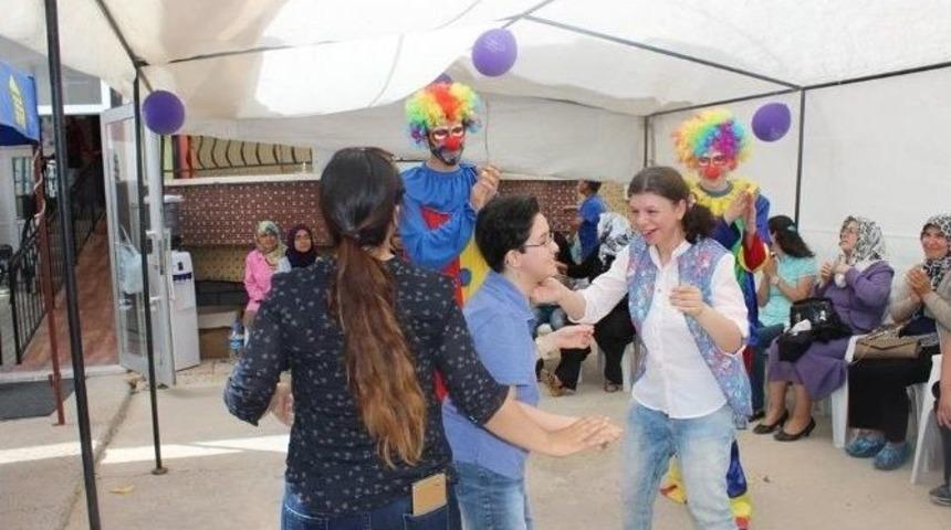 Gen&ccedil;lik Merkezinden Rehabilitasyon Merkezine Ziyaret