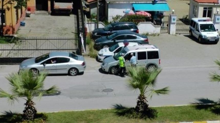 Ak&ccedil;akoca&rsquo;da Sıkı Trafik Uygulaması