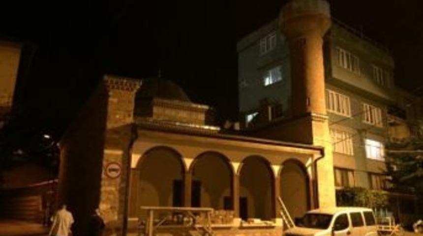 Tarihi Yerkapı Cami Ramazanda İbadete A&ccedil;ılmayı Bekliyor