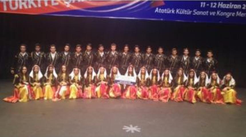 Batı Karadeniz Halkoyunları Gen&ccedil;lik Ve Spor Kul&uuml;b&uuml; T&uuml;rkiye 5&rsquo;ncisi Oldu