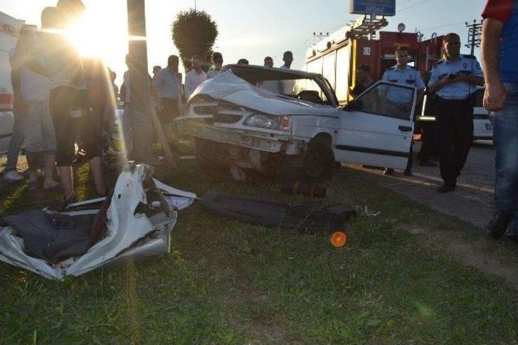 Direğe Çarpan Araçtaki Yolcunun Parmağı Koptu G4