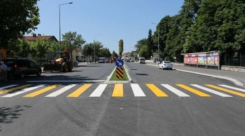 &Uuml;nal Ozan Caddesinde D&ouml;n&uuml;ş&uuml;m &Ccedil;alışmaları Tamamlandı