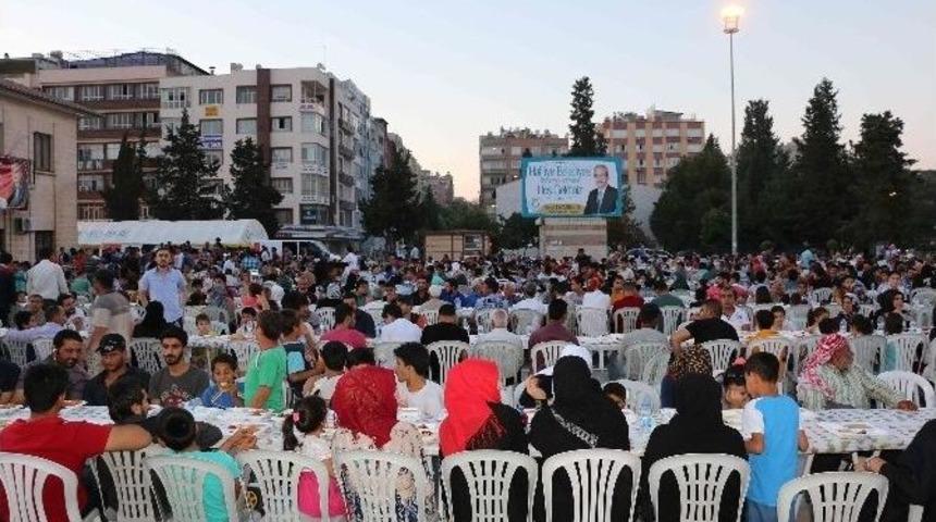 Haliliye Belediyesinde İftar Ve Sahur &Ccedil;adırı Dolu Dolu Ge&ccedil;iyor