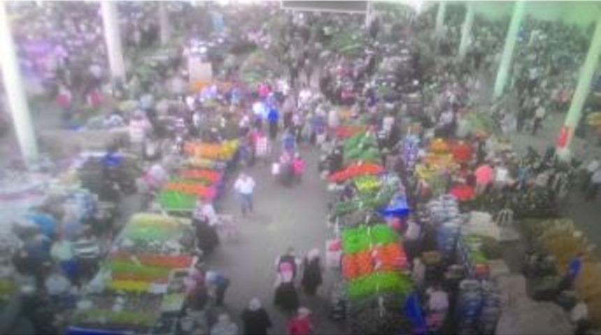 Halk Pazarının Zam Şampiyonu Meyvesı 7 Lira İle Kiraz Sebzesi İse 3 Lira İle Sivri Biber Oldu