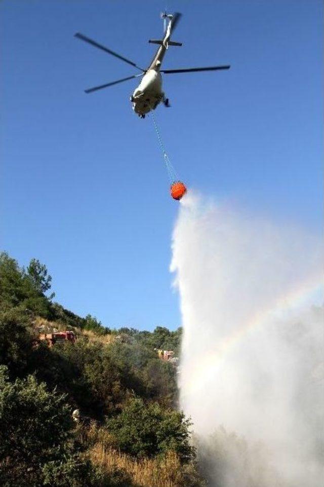 Fethiye’de Makilik Alandaki Yangın Korkuttu