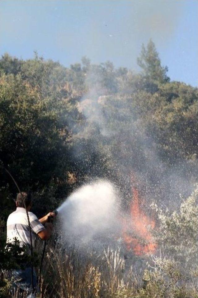 Fethiye’de Makilik Alandaki Yangın Korkuttu