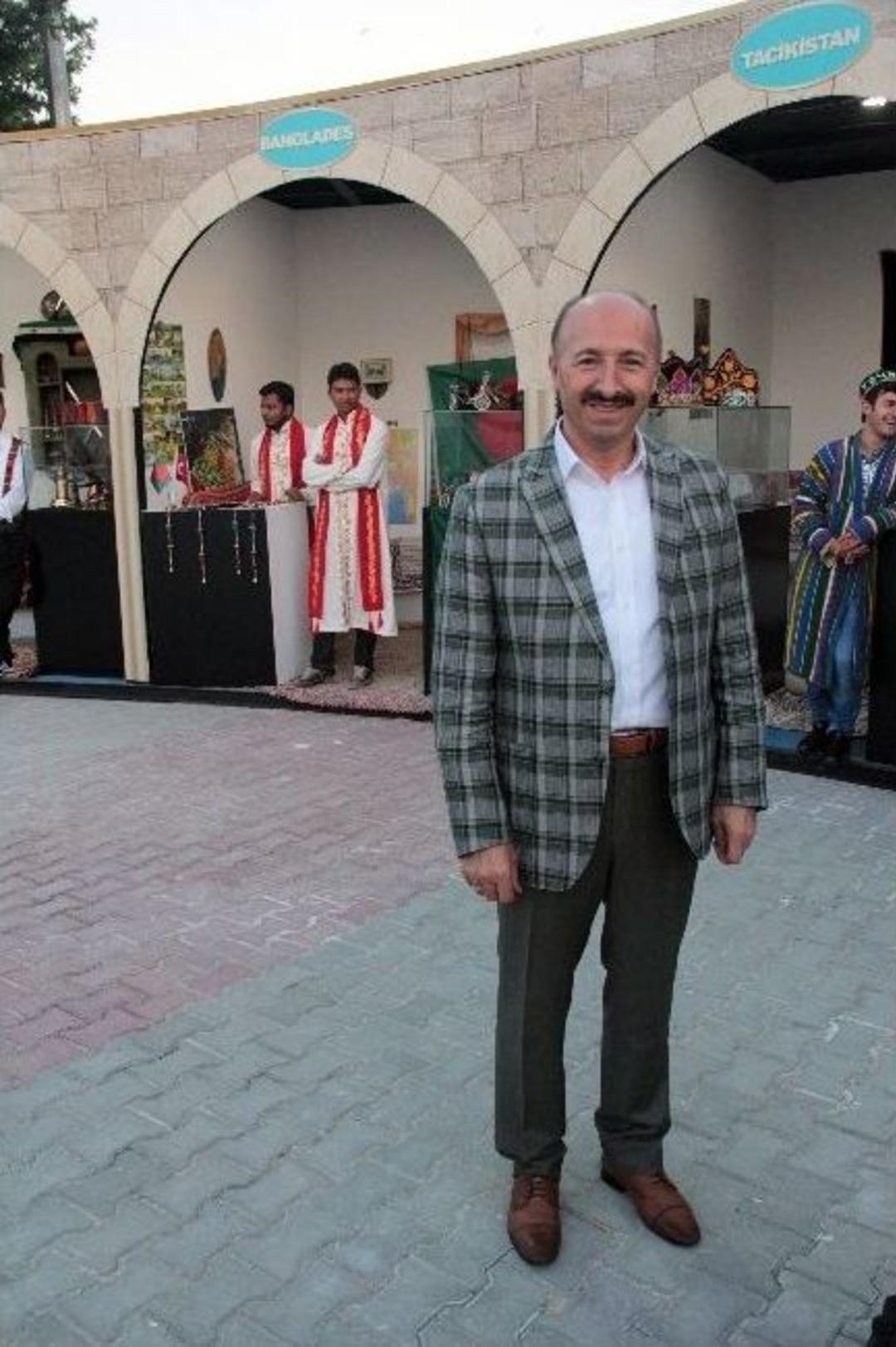 Siirt Ve Mekedon Mutfağı Aynı İftar Sofrasında Buluştu