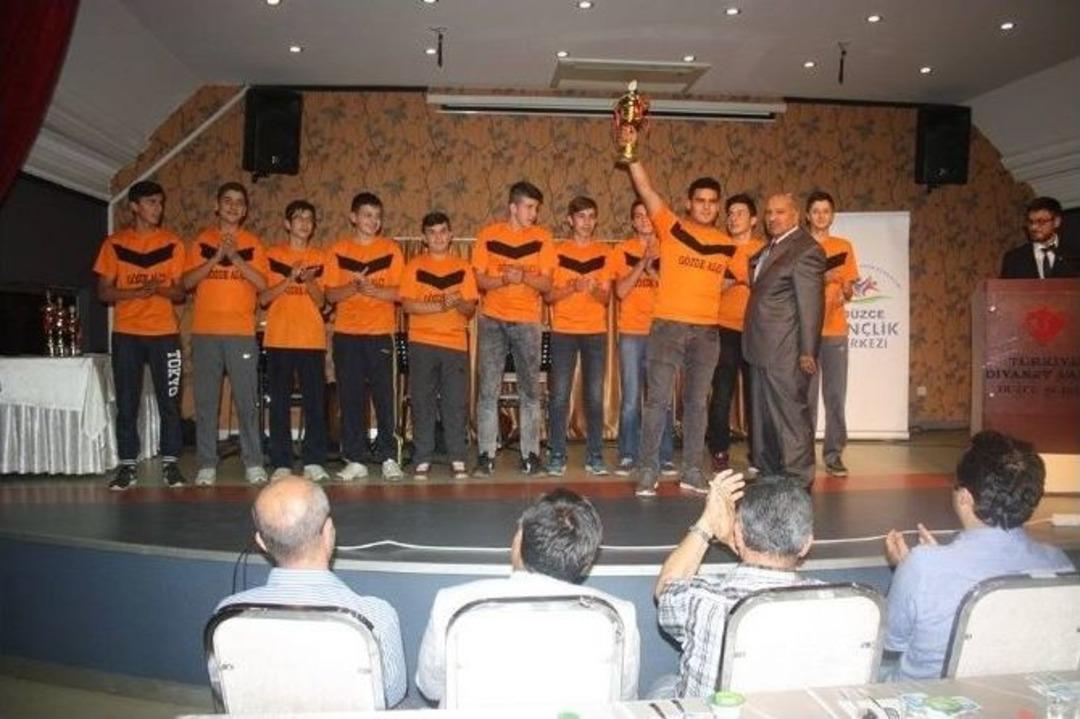 Futbol Bahane Sohbet Şahane