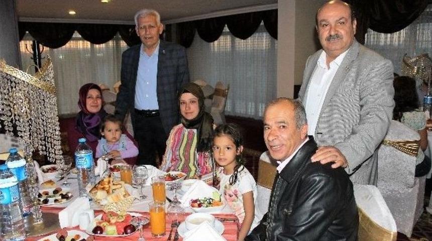 Afyonkarahisar Esob &Ccedil;alışanları İftar Yemeğinde Bir Araya Geldi