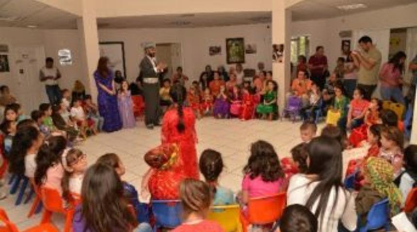 &Ccedil;ocuk Dengbejler Divanı D&uuml;zenlendi