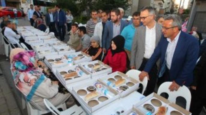 Arap&ccedil;eşme Sakinleri İftarda Buluştu