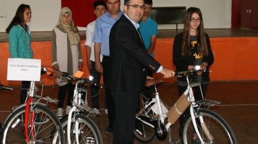 Kulu&rsquo;da &Ouml;ğrencilere Bisiklet Dağıtımı