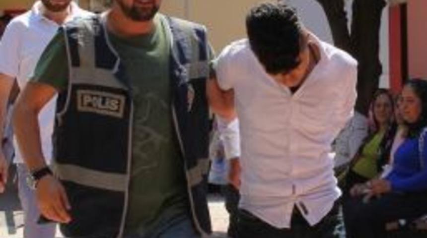 Tırmanarak 3. Kattaki Eve Giren Hırsız Yakalandı