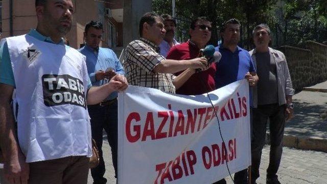 Sağlık Ocağı Kapıları Balyozla Kırılarak Soyuldu