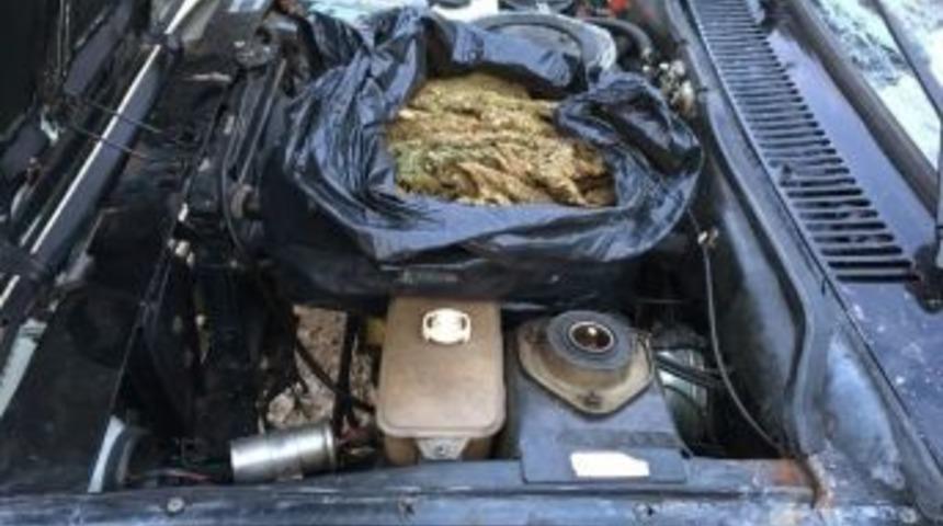 Aracın Motorunda Esrar Bulundu