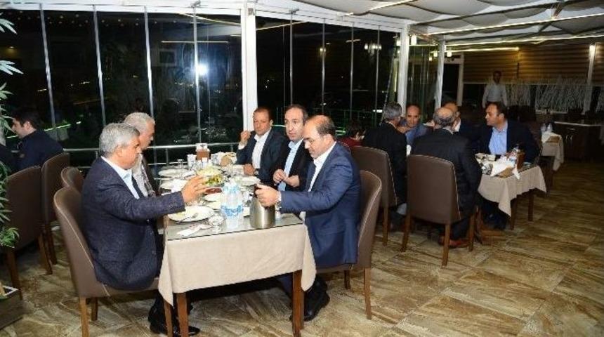 Beylikd&uuml;z&uuml; İl&ccedil;e Protokol&uuml; Sahurun Bereketini Paylaştı