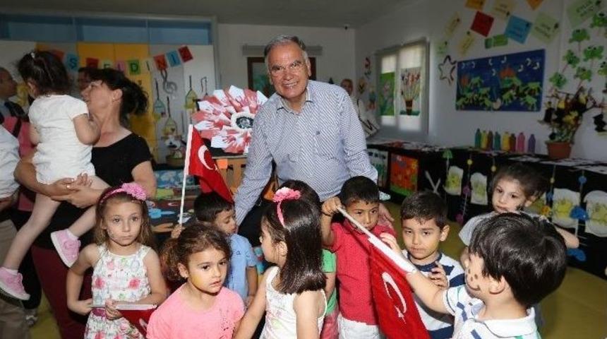 Miniklerin Gelişim Belgelerini &ldquo;başkan Amcaları&rdquo; Verdi