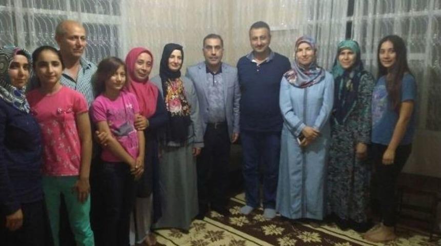 Başkan &Ccedil;elikcan İftar Sofrasına Konuk Oldu