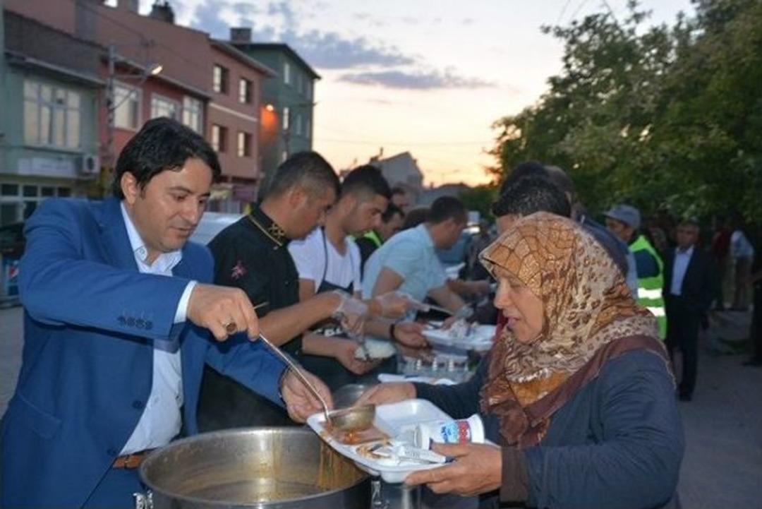 Seyitgazi&rsquo;de Ramazan Coşkusu S&uuml;r&uuml;yor