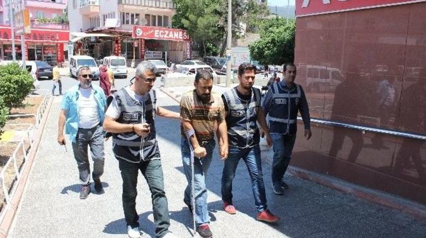 Yaşlıları Selamlaşma Bahanesiyle Soyan Engelli Zanlı Yakalandı