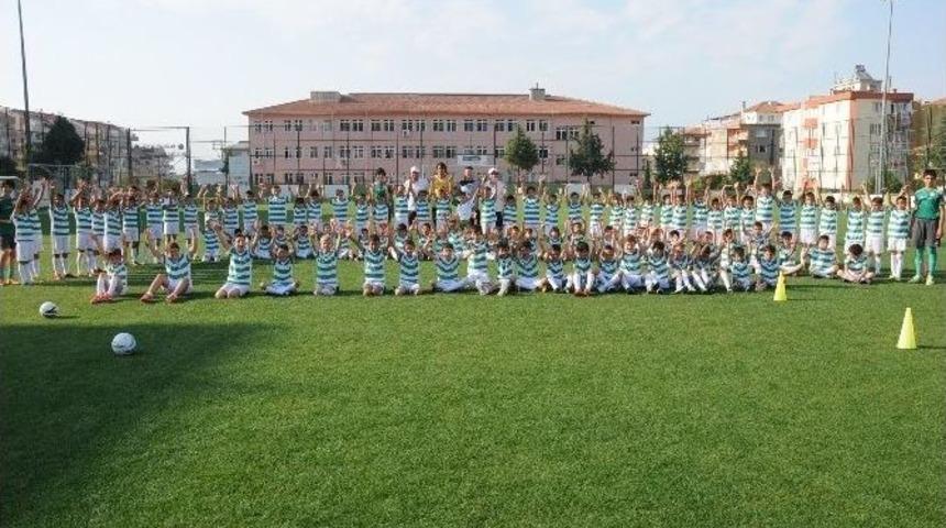 Manisa Büyükşehir Belediyespor Yaz Okulları Başlıyor