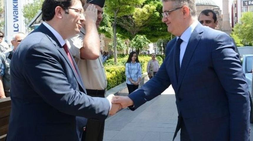 Aksaray&rsquo;ın Yeni Valisi G&ouml;revine Başladı